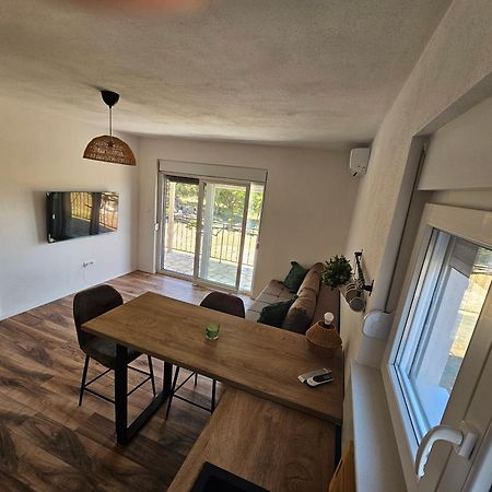 Holiday House Aurora Borealis Ervenik Εξωτερικό φωτογραφία