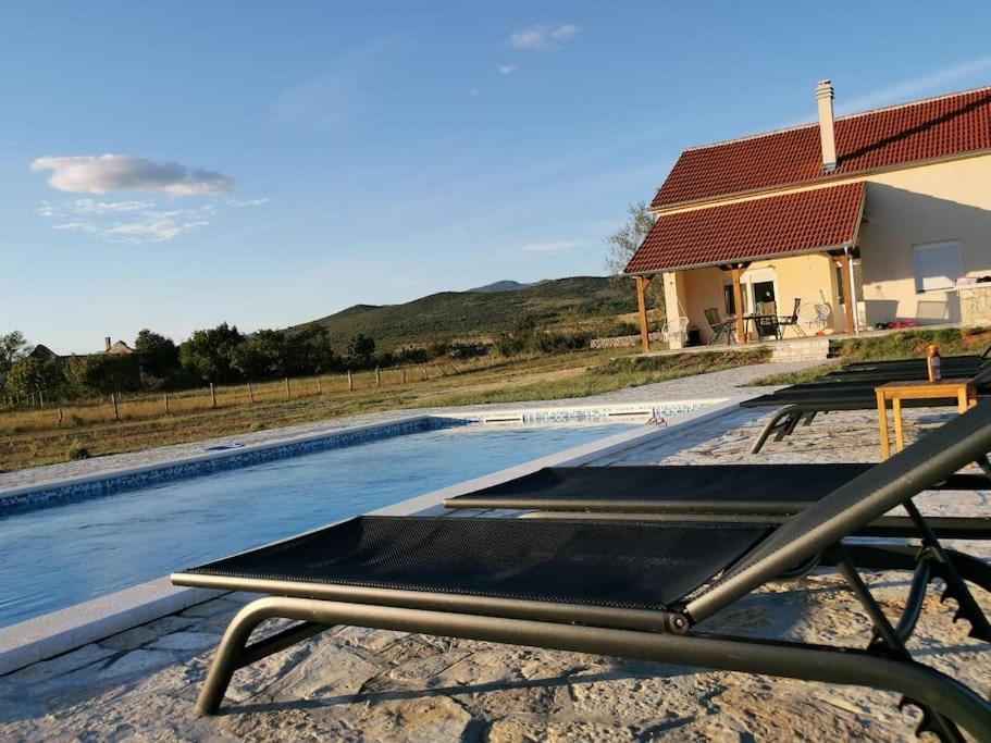 Holiday House Aurora Borealis Ervenik Εξωτερικό φωτογραφία