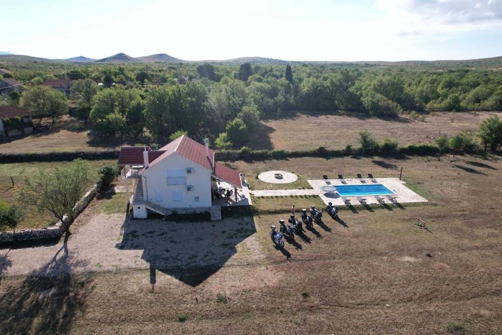 Holiday House Aurora Borealis Ervenik Εξωτερικό φωτογραφία