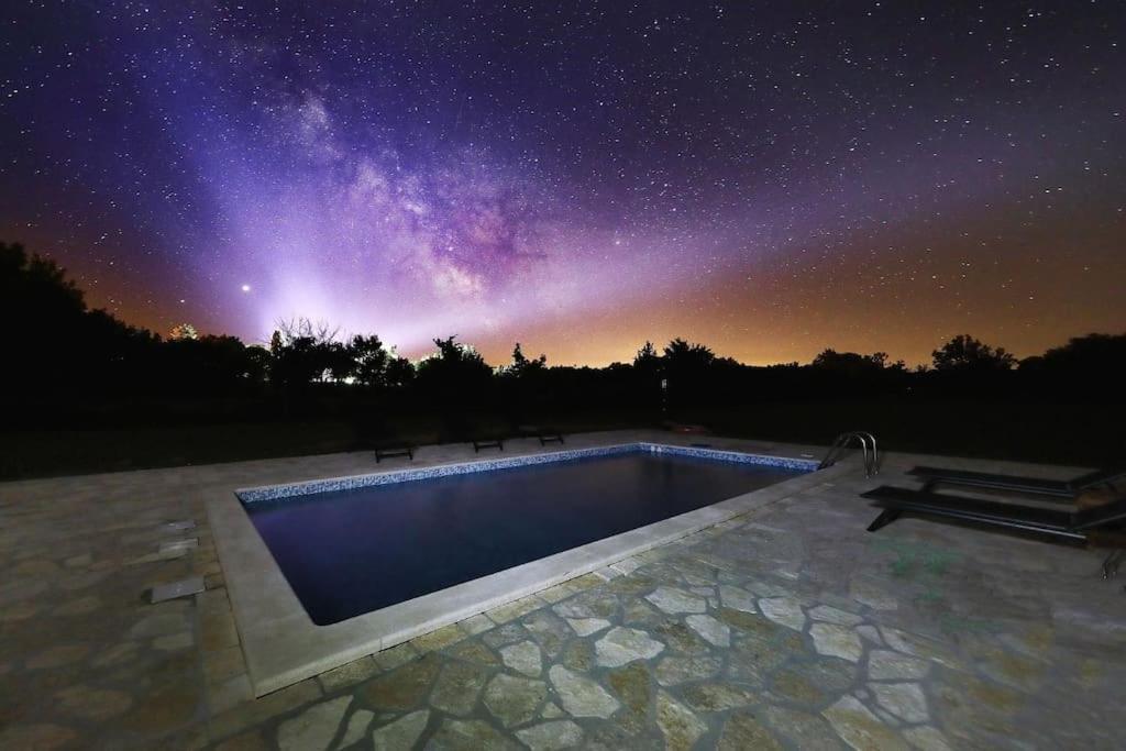 Holiday House Aurora Borealis Ervenik Εξωτερικό φωτογραφία