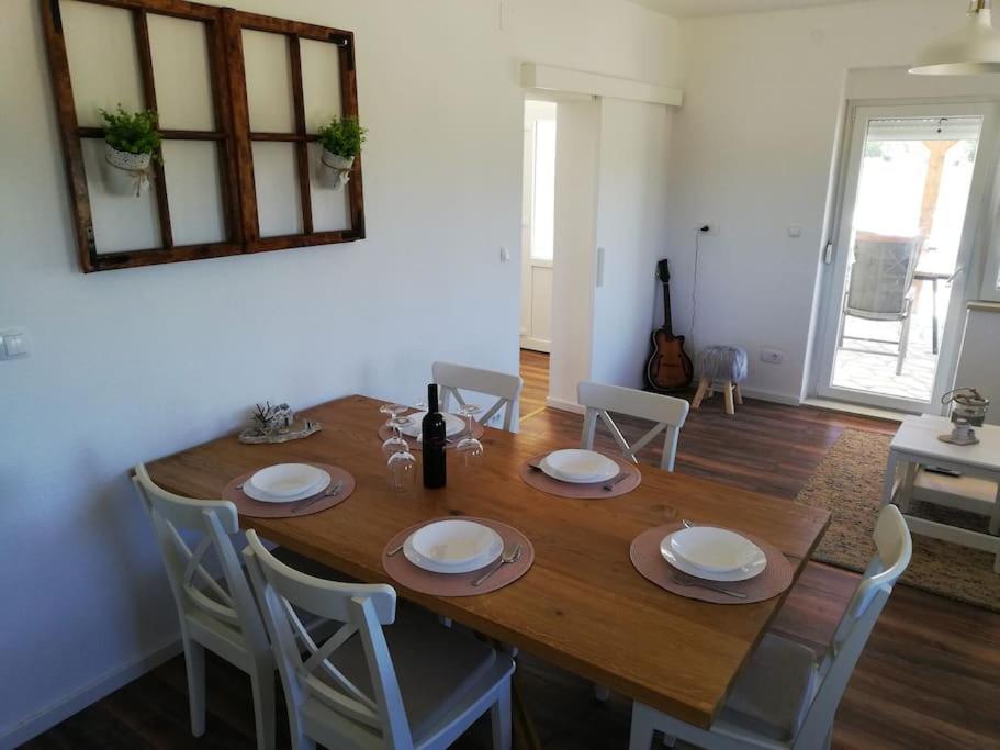 Holiday House Aurora Borealis Ervenik Εξωτερικό φωτογραφία