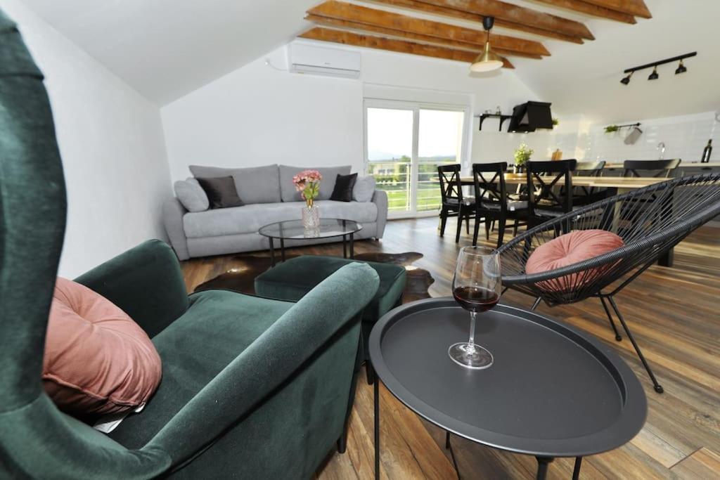 Holiday House Aurora Borealis Ervenik Εξωτερικό φωτογραφία